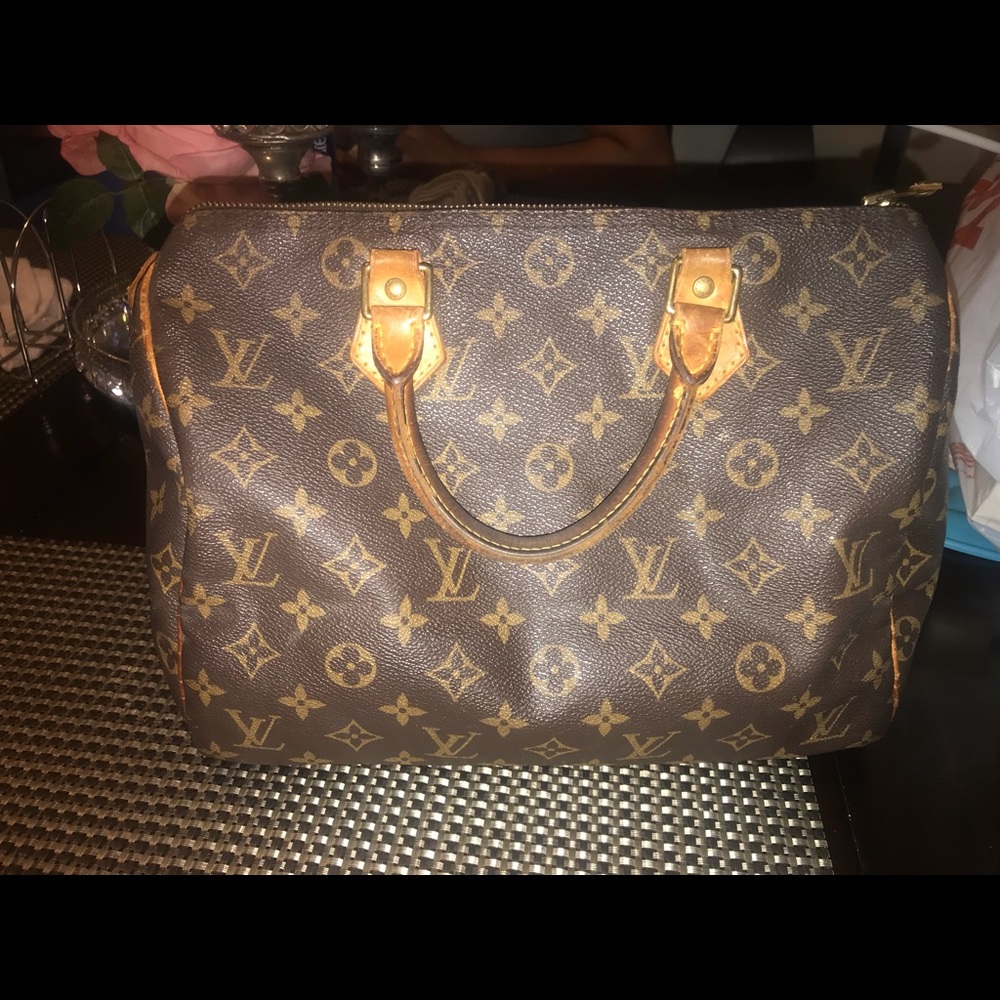 Louis Vuitton Speedy 30